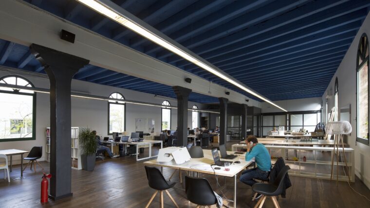 New innovation hubs from industrial warehouses